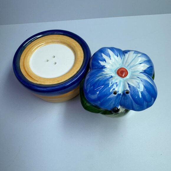 Blue Flower Salt and Pepper Shakers in a Pot Plant Spring - Picture 3 of 5